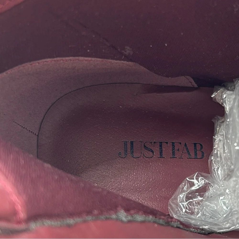 JustFab Karolina Faux‎ Suede Ankle Booties NWOT (9)